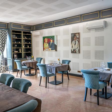La Redoniere Hotel โรม็อง-ซูร์-อีแซร์ ภายนอก รูปภาพ
