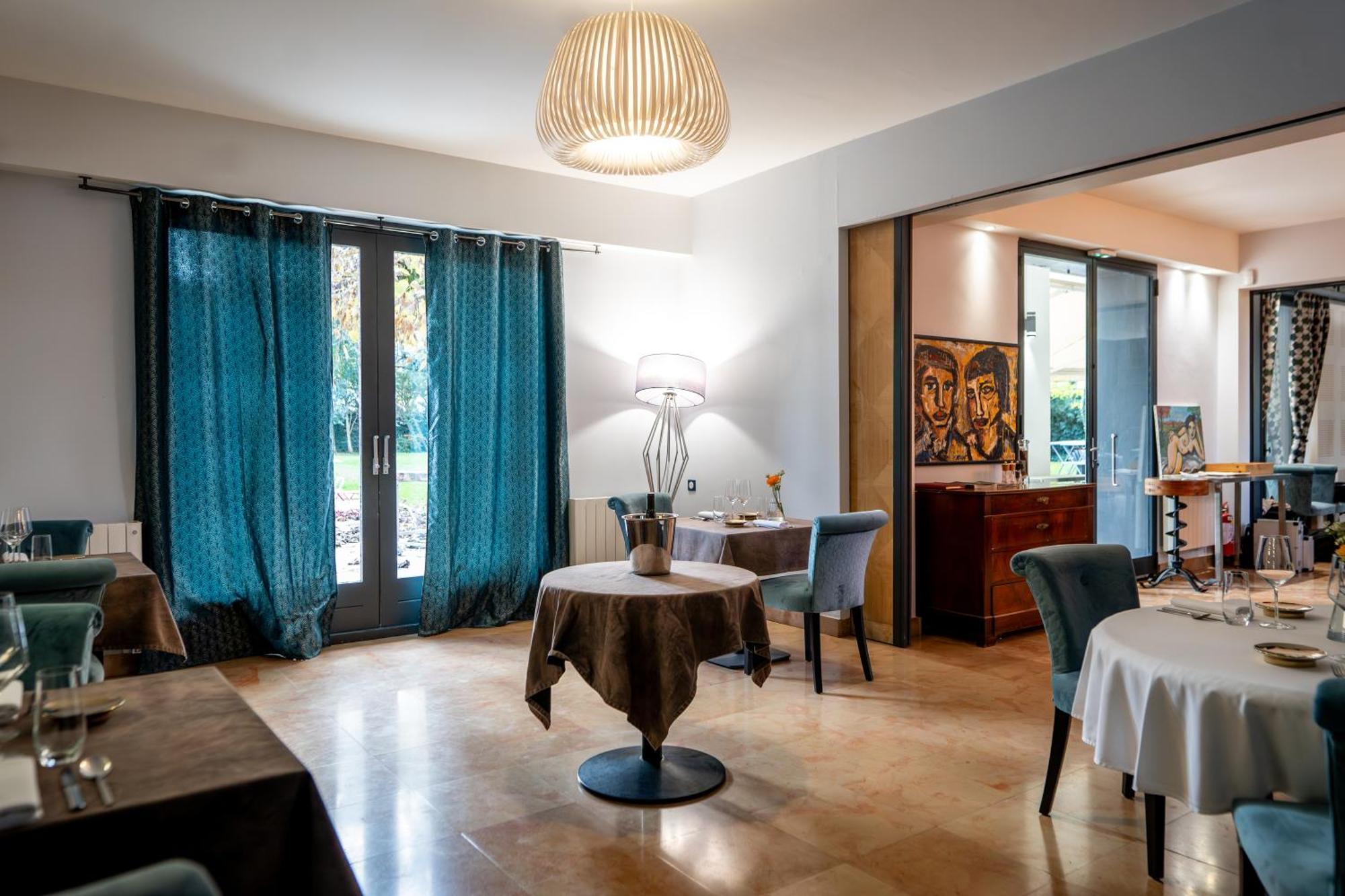 La Redoniere Hotel โรม็อง-ซูร์-อีแซร์ ภายนอก รูปภาพ